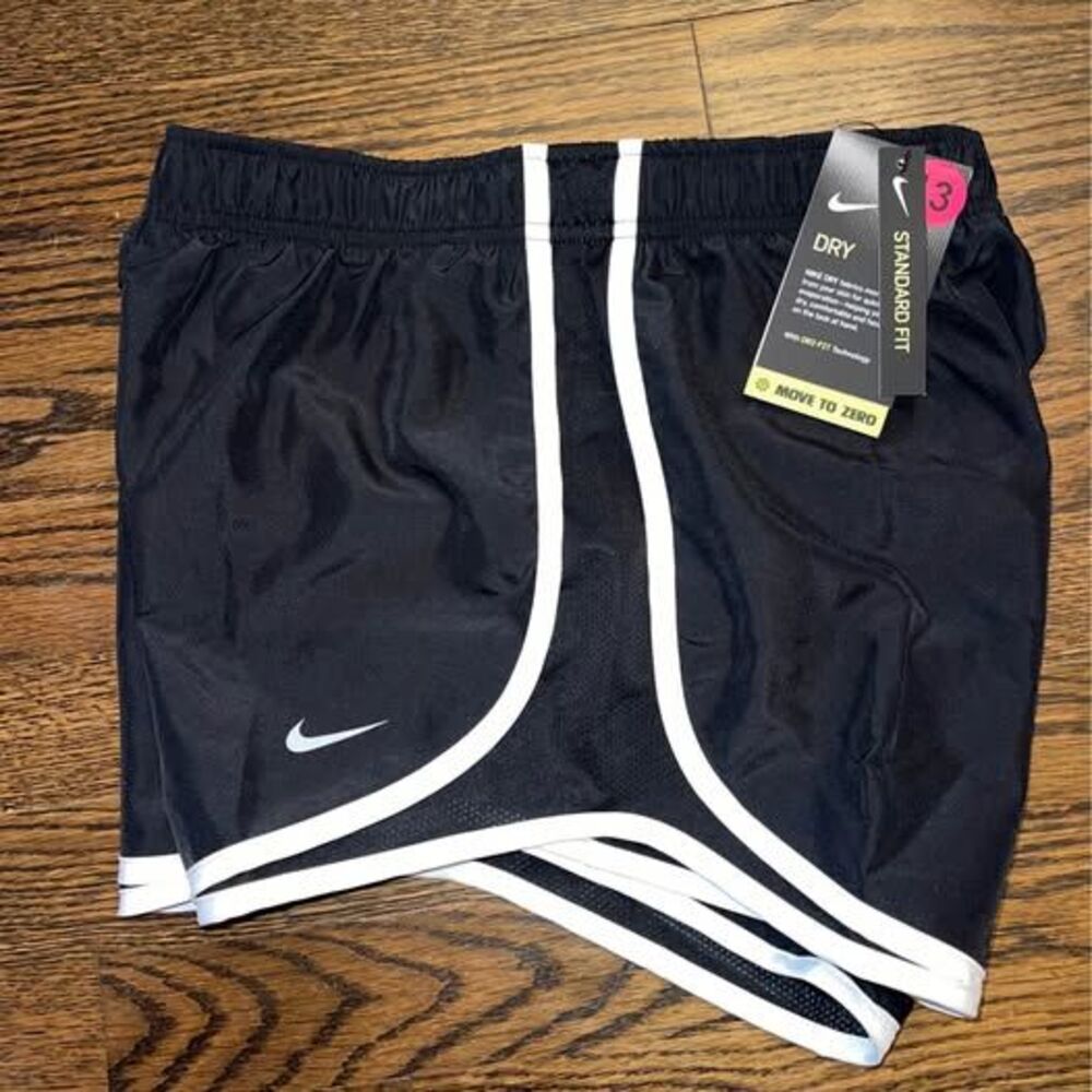 New Nike Women’s Small Black Running Shorts Athletic